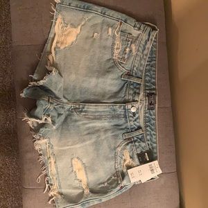 Abercrombie & Fitch Cut Off Shorts (NWT)